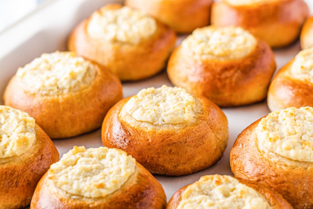 Russian Vatrushka Buns with Sweet Cheese Filling