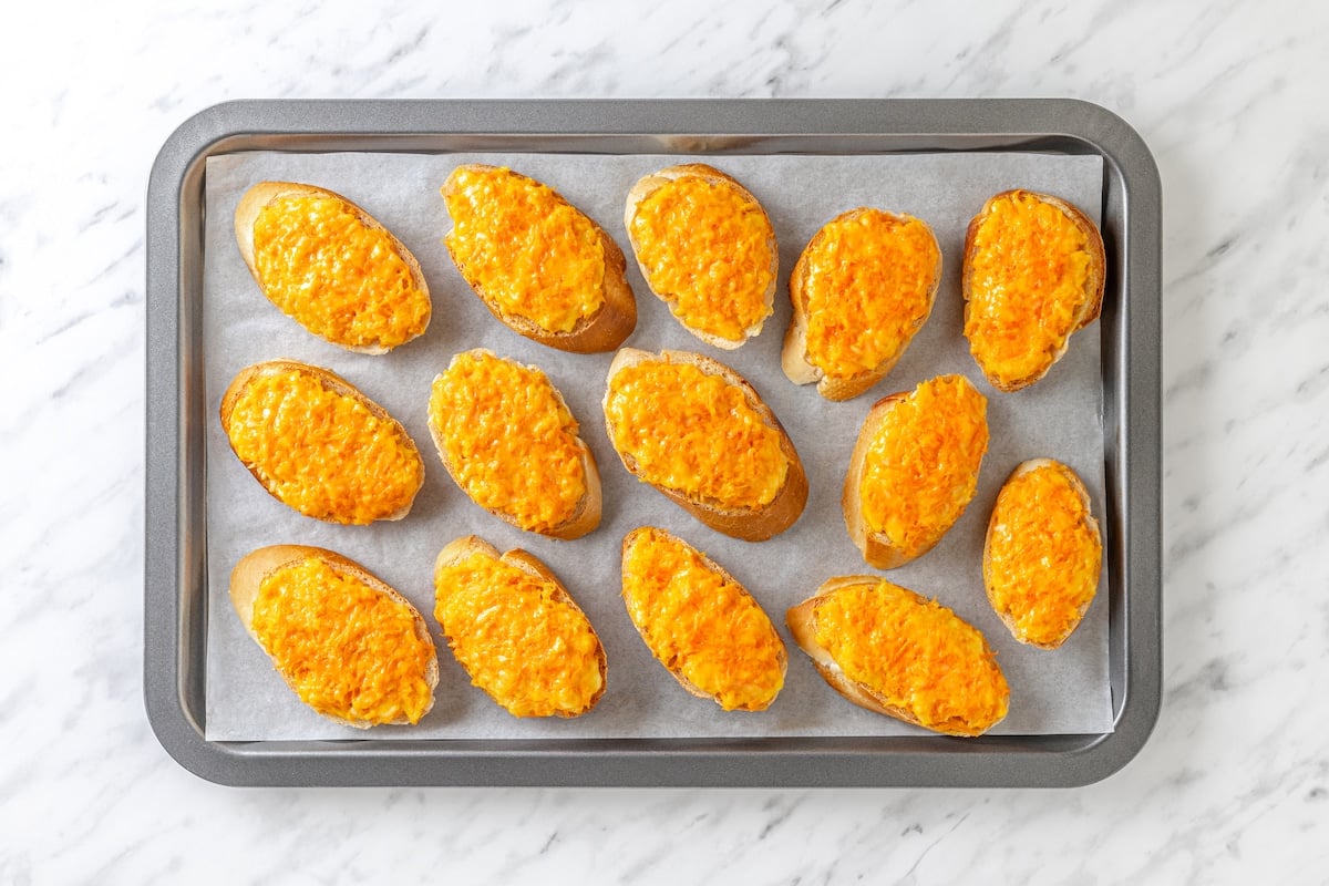 Baked carrot melt appetizer slices