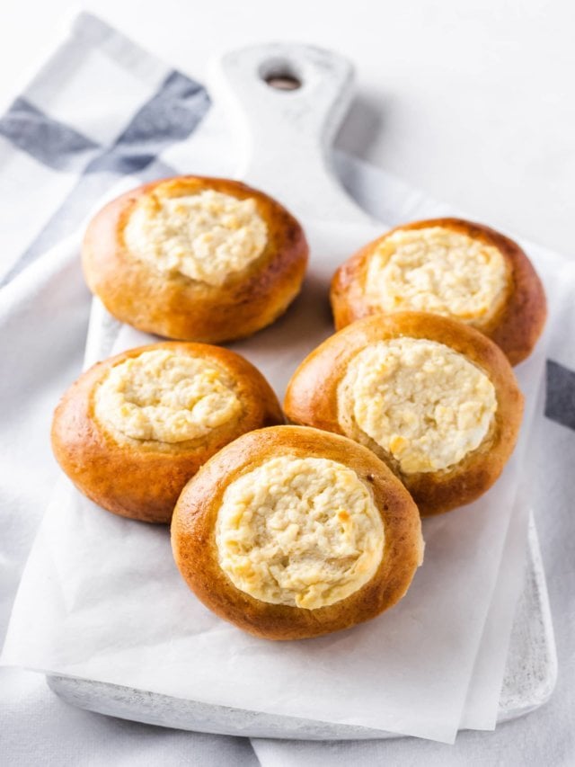Russian Sweet Cheese Filling Buns