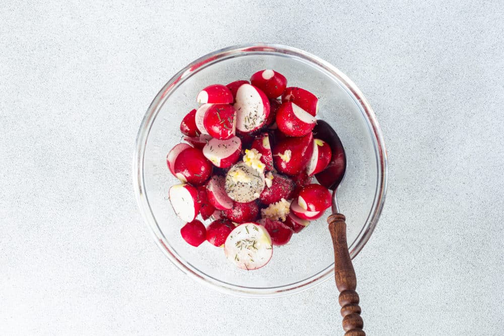 fresh-raw-radishes-red-in-a-bowl-with-spoon