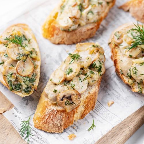 Close up of mushroom crostinis.