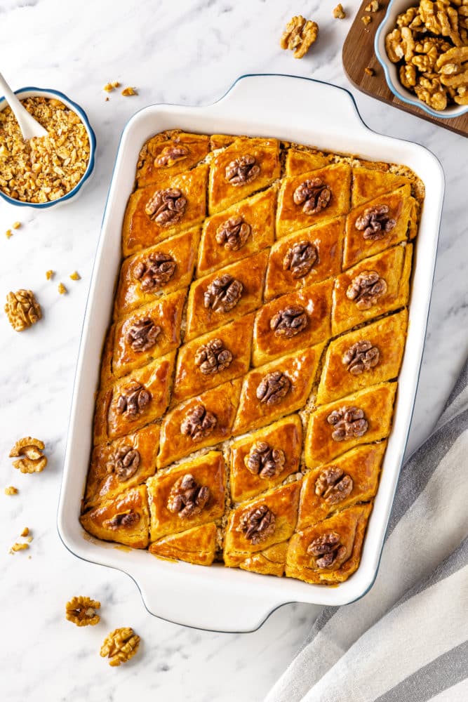 baklava-in-a-baking-tray-with-walnut-pieces-on-top