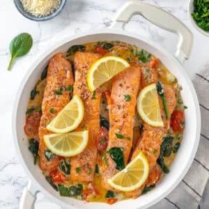 Seared Salmon in butter sauce with lemon 300x300