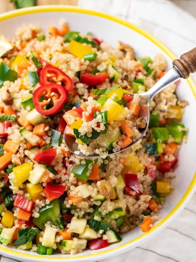 Colorful Quinoa Salad to Start Eating Healthy