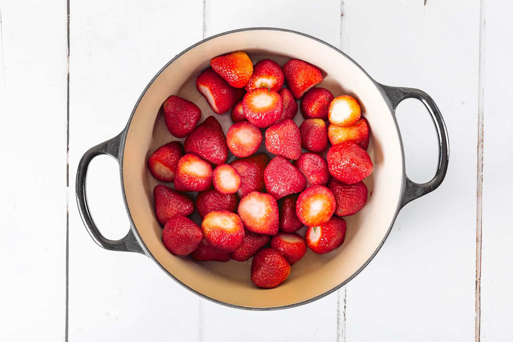strawberries-in-a-pot