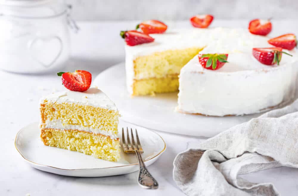 European Biskvit Cake with Easy Cream Sponge