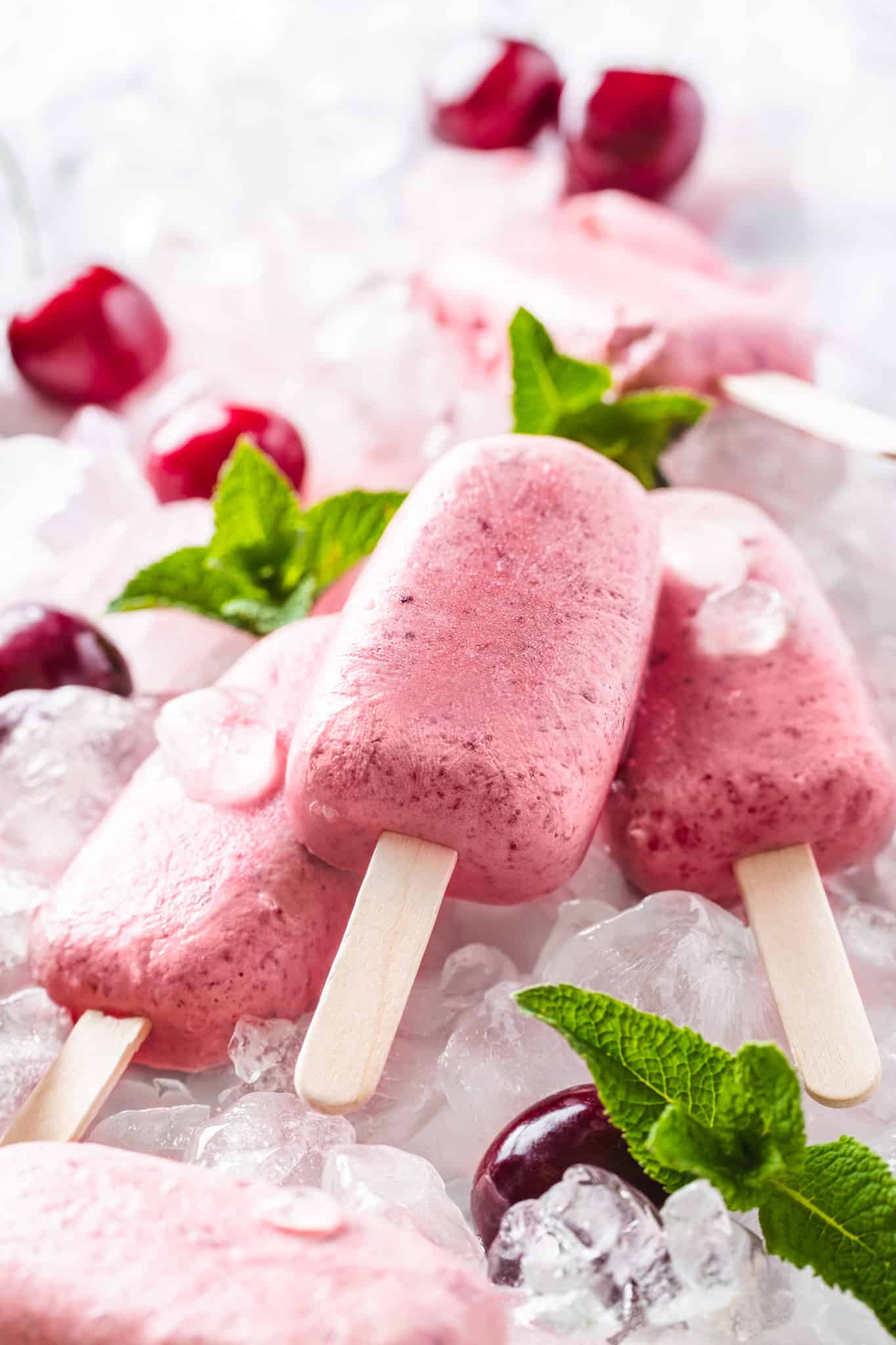16 Freezer Ice Pop Maker Frozen Pops Mold Popsicle Dessert Ice Cream Cake  Treats