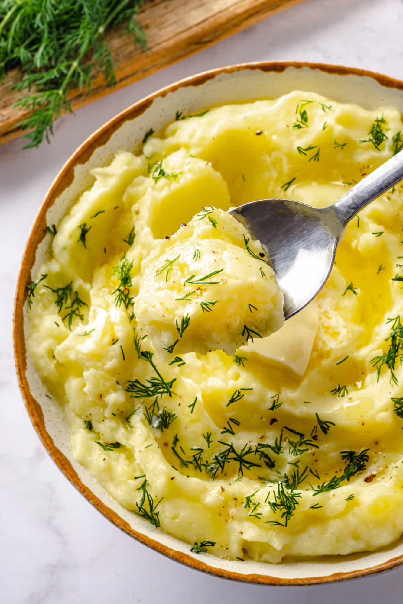 potato with mashed butter  1333x2000